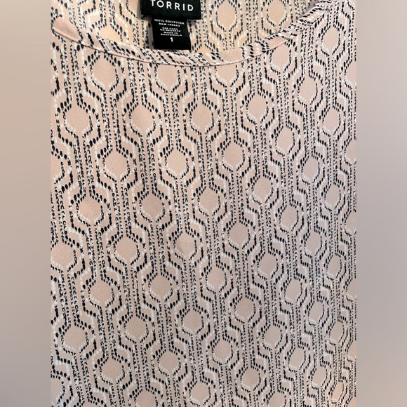 Multicolor Geo Print Open Back Georgette Blouse - Picture 6 of 8